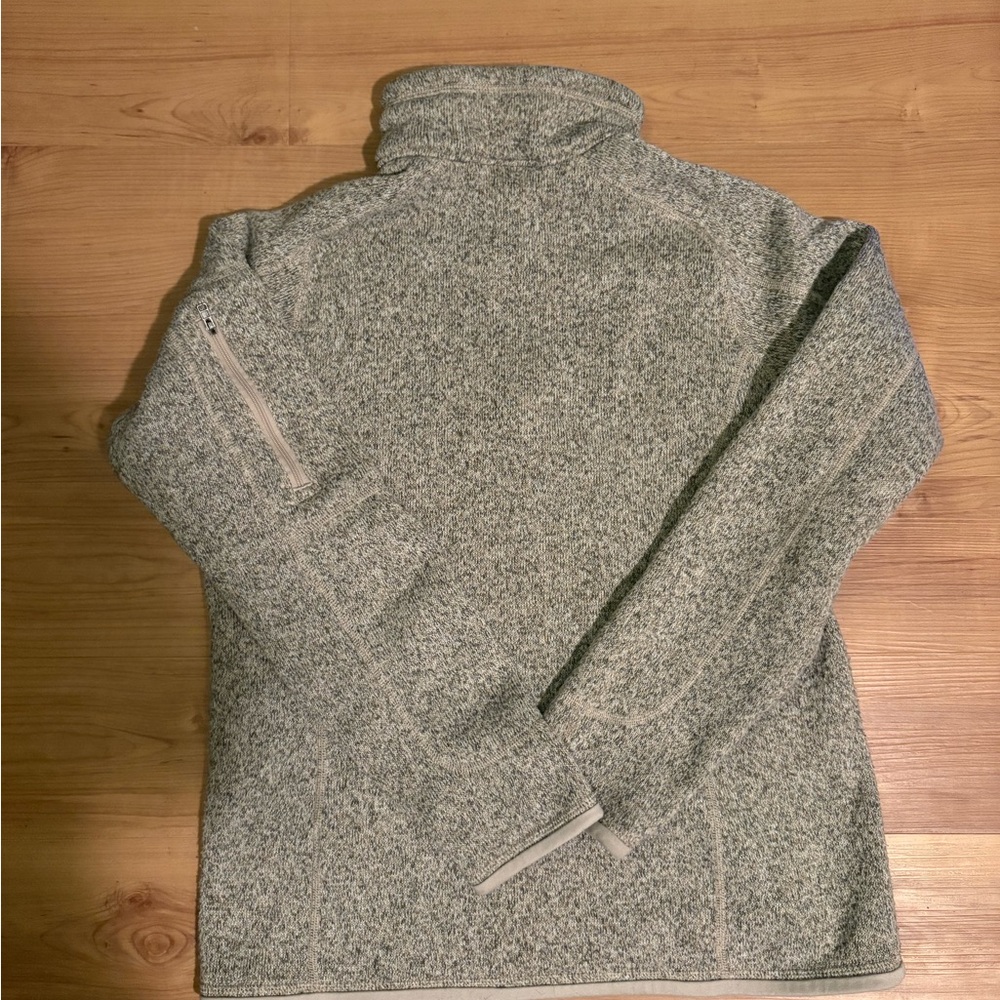 Patagonia Heather Gray Fleece Pullover - Picture 2 of 5